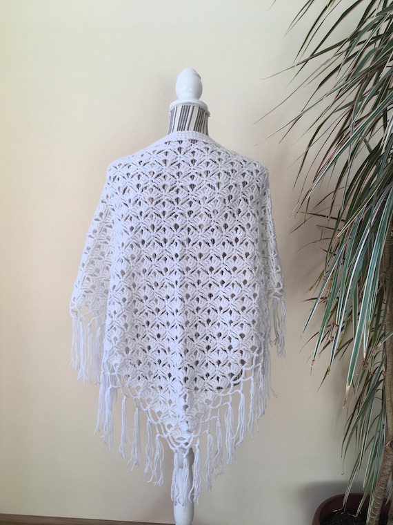 Triangle Boho Shawl With Tassels, Crochet Chunky Shawl Wrap, White Fringed Lace Scarf