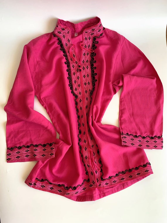 Vintage Fuchsia Pink Kaftan Shirt For Women Size XXS XS, Boho Embroidery Shirt, Ethnic Caftan Top, Bohemian Tunic Top, Hippie Cotton Kaftan