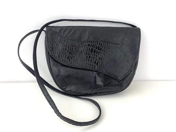 Small Shoulder Bag for Women, Faux Leather Handbag, Black Leather Satchel, U Shaped Vegan Shoulder Purse, Tiny Messenger, Vinyl Saddle Bag