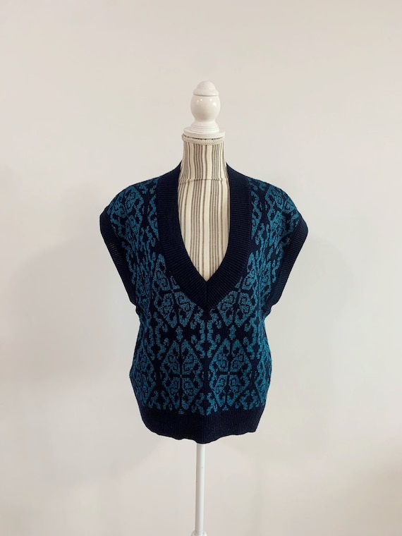 Vintage Mod Acrylic Sweater Vest for Women Size L, Navy Turquoise Blue Wool Mix Pullover, Geometric Print V Neck Sleeveless Grandma Sweater