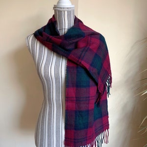 Vintage 80s Checkered Scarf, Warm Wool Scarf for Men or Women, Long Soft Fluffy Pure Wool Check Scarf, Unisex Retro Plaid Neck Scarf