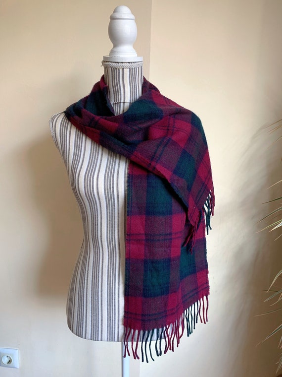 Vintage 80s Checkered Scarf, Warm Wool Scarf for Men or Women, Long Soft Fluffy Pure Wool Check Scarf, Unisex Retro Plaid Neck Scarf