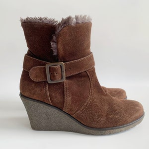 Vintage bruine suède laarzen voor dames, maat VK 4 1/2, EUR 37, VS 7, suède leren laarzen, enkellaarsjes platform, sleehaklaarzen van Gabor