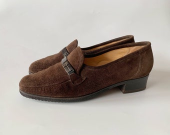 Braune Penny Loafers für Frauen Größe 39, Vintage 90er Jahre Oma Mokassins, bequeme Wildleder flache Schuhe, lässige Slip Ons, Schuhe mit niedrigem Blockabsatz