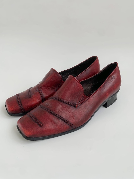 Vintage 90s Caprice Burgundy Red Leather Loafers Size UK 5 1/2, EUR 39/ US 8, Y2K Square Toe Block Heel Slip On Shoes, Low Heel Moccasins