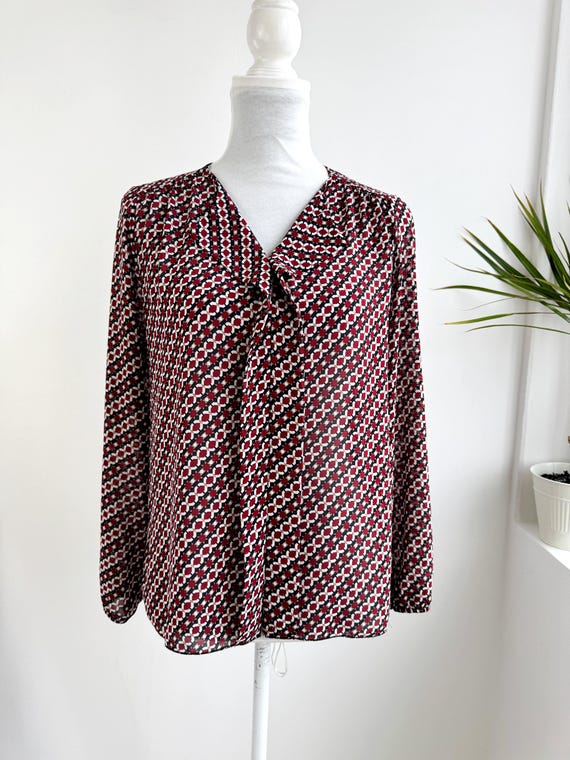 Vintage 90s Geometric Print Blouse Made in Italy, Red Black White Mosaic Pattern Long Sleeve V-Neck Ruffle Top, Boho Secretary Shirt Size M