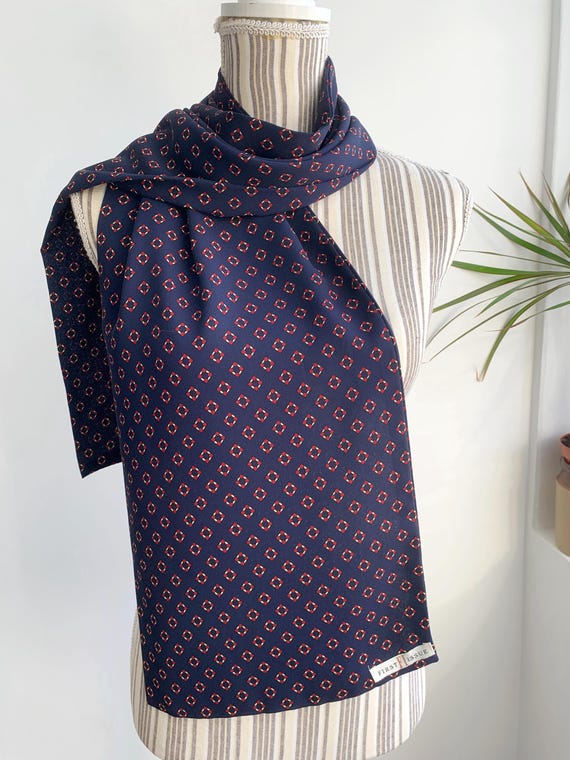 Vintage Y2K Navy Blue Red White Oblong Scarf, Unisex Double Sided Scarf, Geometric Print Neck Scarf, Unisex Formal Business Elegant Scarf