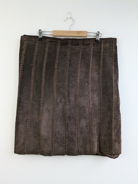 Vintage 90s Brown Suede Leather A Line Mini Skirt for Women Size XL, Crochet Knit Patchwork Mod Mini Skirt, Boho Hippie Above the Knee Skirt