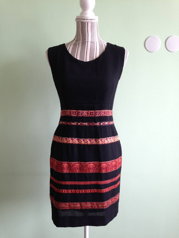Vintage Knee Length Black Pencil Dress with Moroccan Print Stripes Size S, Elegant Sleeveless Body Con Dress with Ethnic Detailing