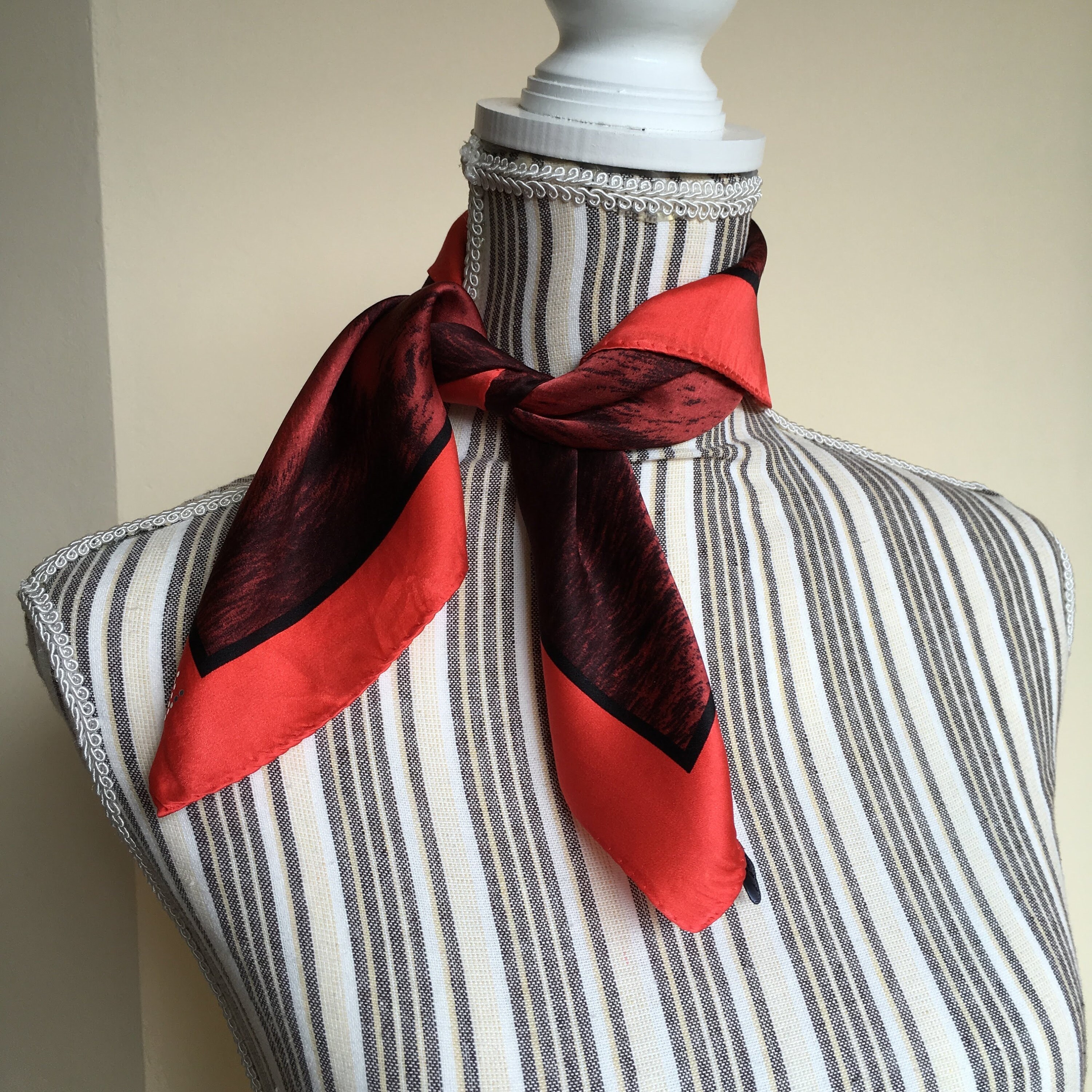Vintage Luxury Silk Neck Scarf in Red and Black Elegant Etsy