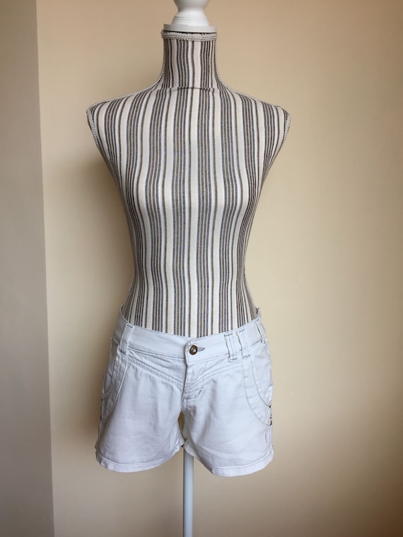 ショーツ OFF-WHITE COTTON DENIM SHORTS Off White Jean Shorts for Women Size S, Vintage 90s Low Rise