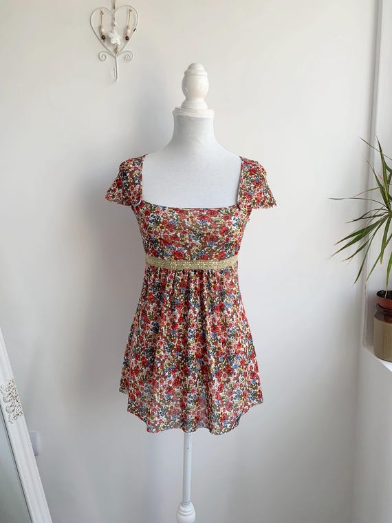 Vintage Floral Regency Mesh Y2K Top Size S/M, Red Green Blue High Waist Square Neck Blouse, Cap Sleeve Flared Tee, Sheer Lace Tie Back Shirt