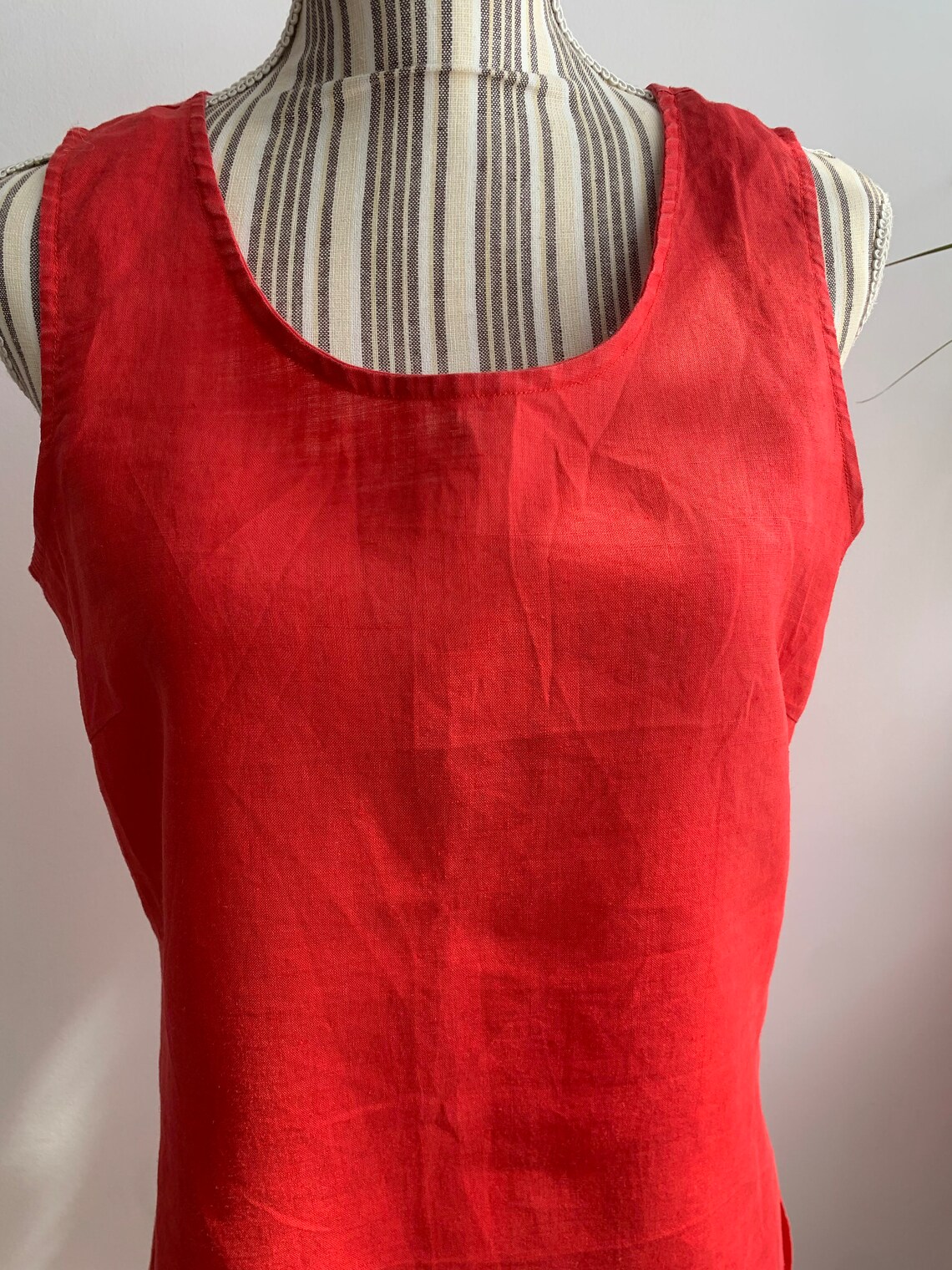 Sleeveless Red Linen Top for Women Size M, Vintage 90s Y2K Basic Linen — free download