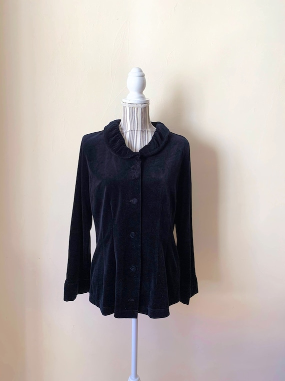 Vintage 80s Black Velvet Blazer for Women Size M, Button Up Velveteen Jacket, Unlined Velvet Coat, Peter Pan Collar Frilly Sleeves Coat
