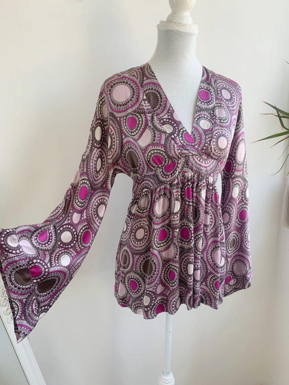 Boho Chic Purple Silk Kimono Blouse for Women Size S M, 90s V Neck Satin Silk Shirt, High Waisted Tie Back Tunic, Flare Bell Sleeves Y2K Top