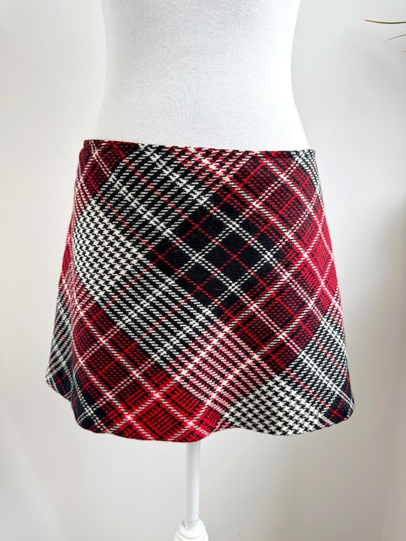 Vintage Italian Red Black Plaid Mini Skirt Size IT 44 M, 80% Wool Blend Houndstooth Tartan Mid Thigh 90s Check Print Short Grunge Skirt