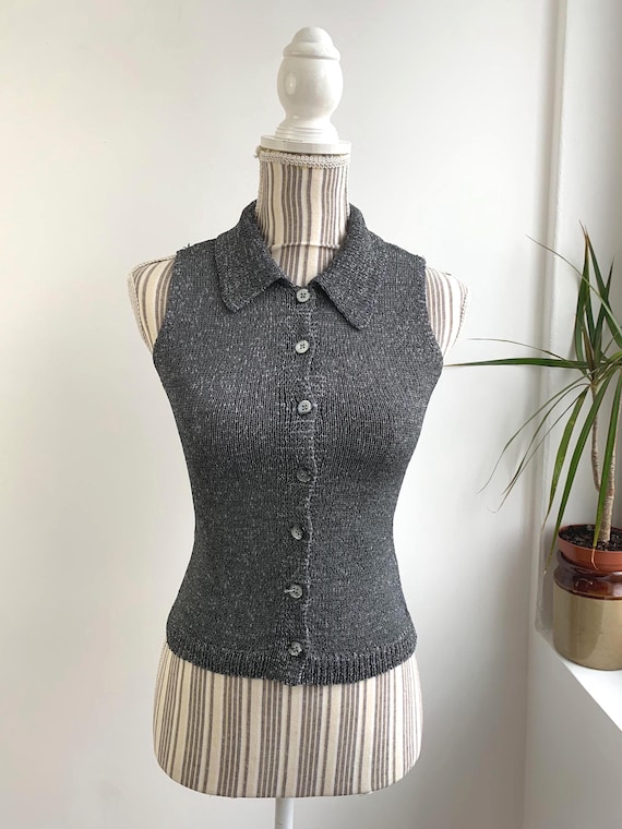 Sleeveless Knitted Tank Top Size XXS, Vintage 90s Slim Fit Collared Tank, Fitted Tight Stretchy Cropped Blouse, Silver Grey Button Up Tee