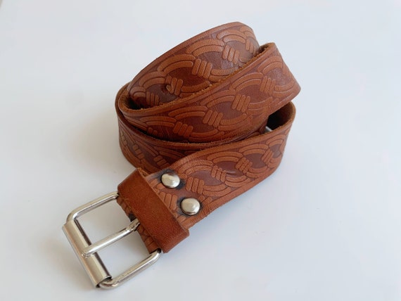 Vintage 70s Brown Leather Belt for Women 88 - 97 cm/ 34 - 38", Distressed Thin Waist Belt, Boho Skinny Belt, Slim Waist Belt, Tooled Belt