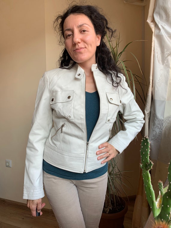 Vintage White Leather Jacket Size 34 XS, Moto Jacket for Women, Zip Up Leather Jacket, Real Leather Biker Jacket, Cropped Leather Blazer