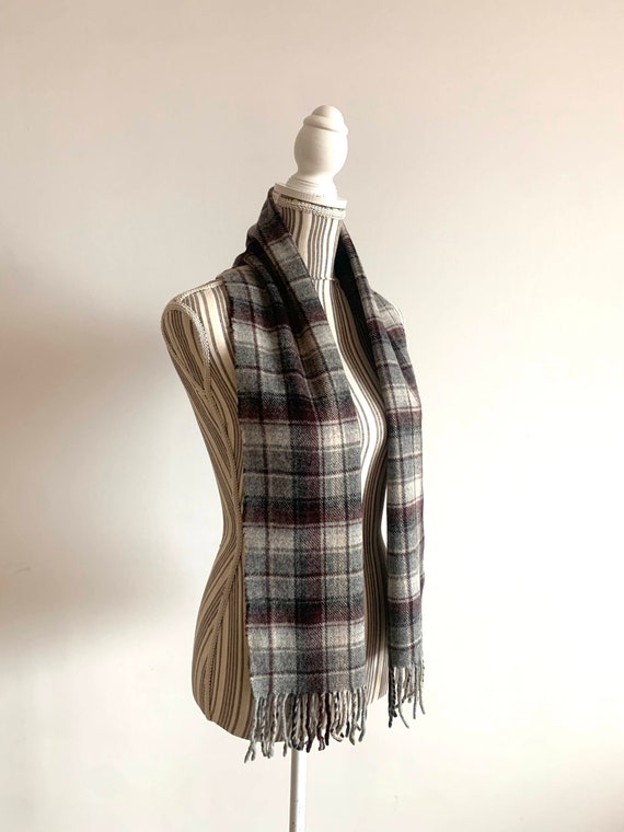 Vintage Soft Wool Grey Unisex Scarf, Checkered Ta… - image 3