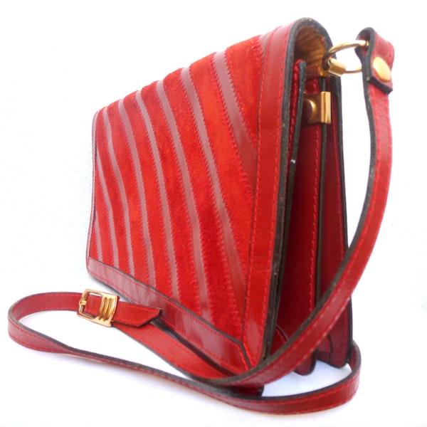 Vintage Red Envelope Shoulder Bag, Clutch Wallet, Small Retro Purse, Genuine Leather Messenger, Red Minimalist Satchel, Gold Hardware