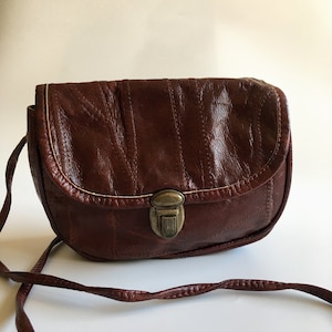 Petit sac à bandoulière bordeaux, mini sac à main en cuir patchwork, sac à main minimaliste sang de boeuf