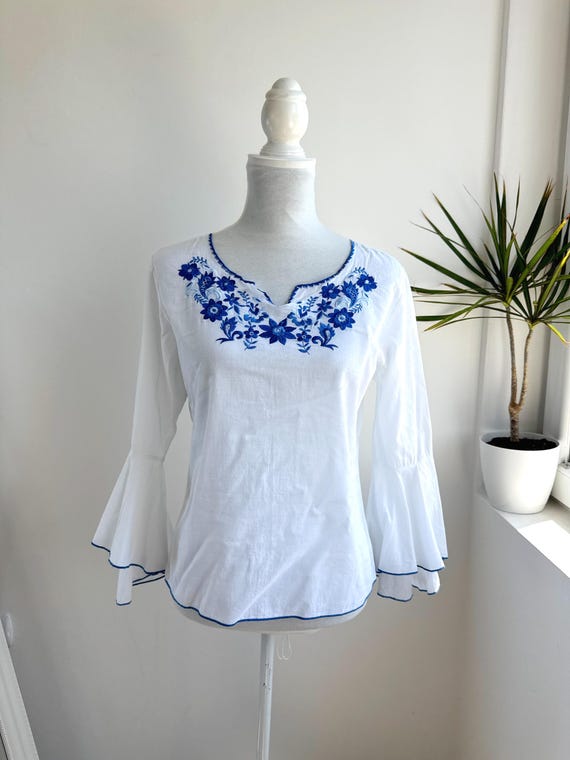 Vintage 100% Cotton White Embroidered Boho Blouse Blue Floral Embroidery Flared Bell Sleeve Peasant Top Summer Festival Clothes Women Size M