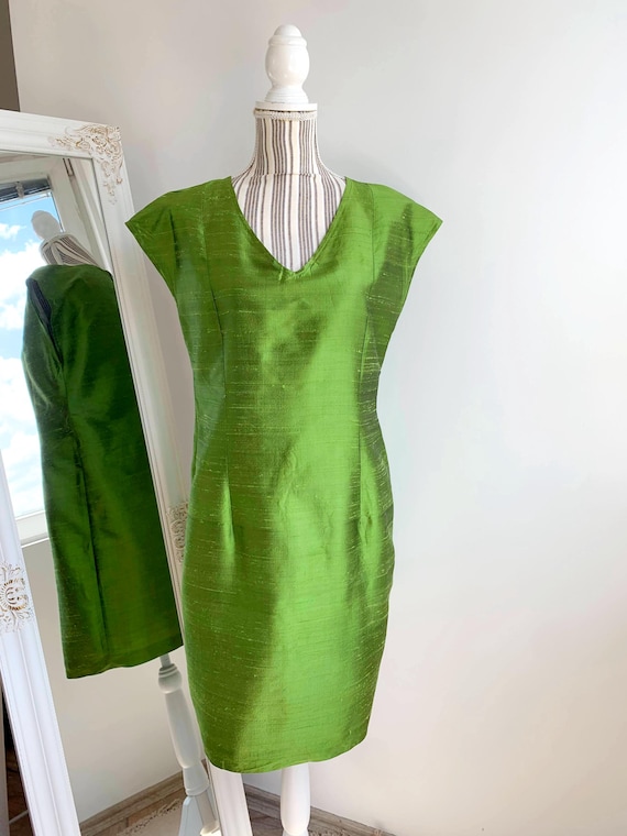 Vintage Handmade Green Raw Silk Dress Size L, Short Sheath Cocktail Dress, Slim Fit Reception Dress, Classic Elegant Formal Mini Dress