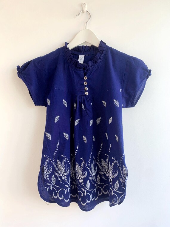 Vintage A-Line Short Tunic Top XS, Navy Blue White Floral Print Blouse, Ruffle Collar Cottagecore Shirt, Short Sleeve Bohemian Summer Top