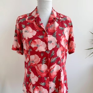 BLUNAUTA Floral Silk Blouse for Women Size S, 90s Poppy Print Button Up Shirt, Red Salmon Pink Oversized Vintage Shirt, Retro Collared Top