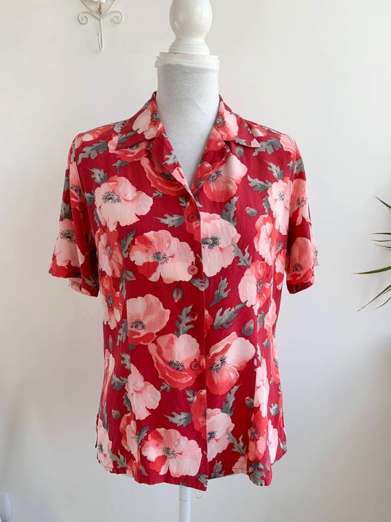 BLUNAUTA Floral Silk Blouse for Women Size S, 90s Poppy Print Button Up Shirt, Red Salmon Pink Oversized Vintage Shirt, Retro Collared Top