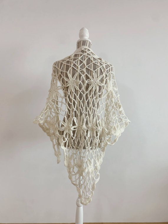 Vintage Soft Crochet Lace Shawl, Boho Chic Fishnet Floral Triangle Shawl, Sheer Bohemian Winter Scarf, Bridal Wedding Cover Up, Mohair Wrap