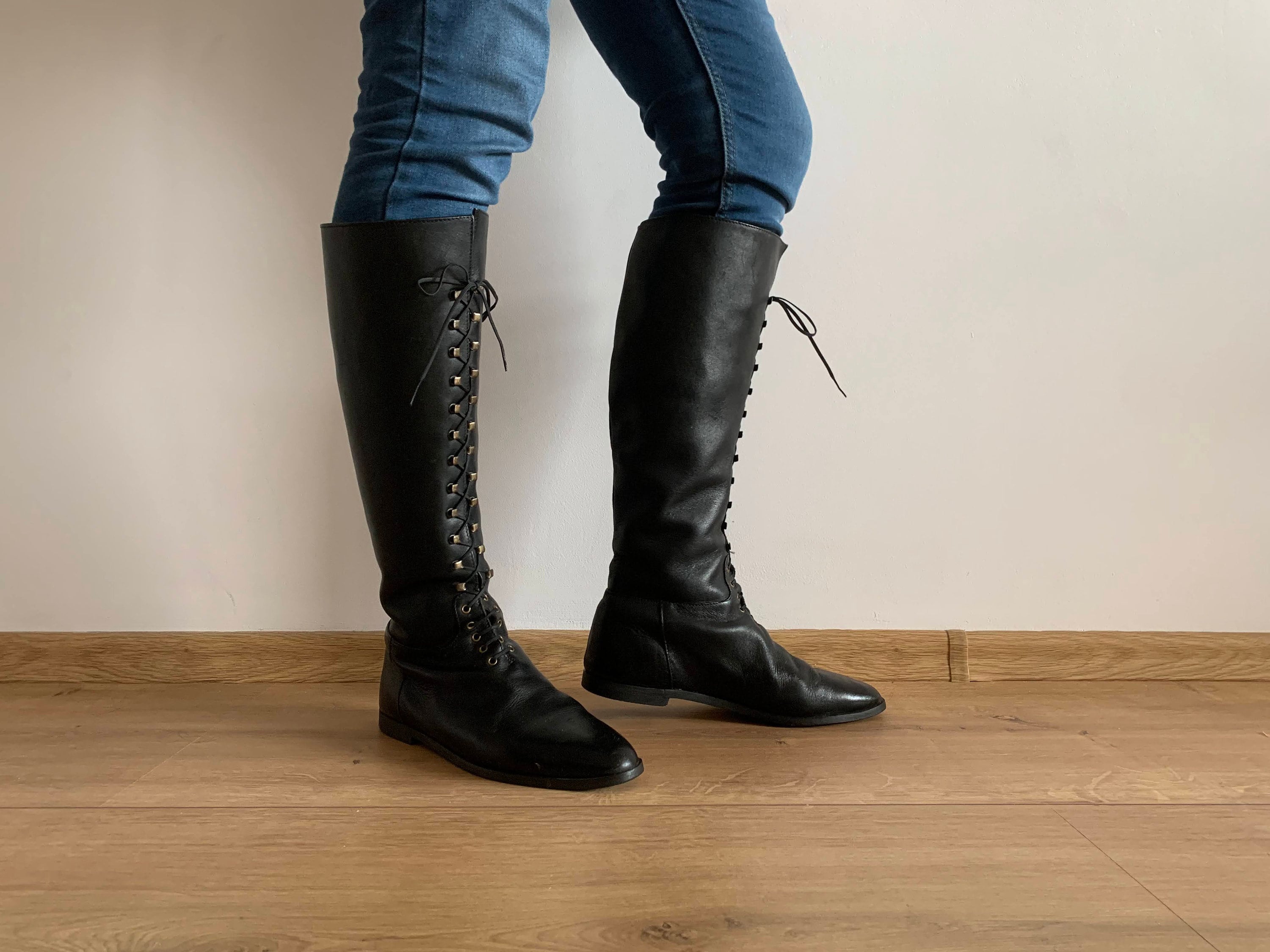 Vintage Tall Riding Boots for Women Size 38 UK 5, Knee High Black Lace up  Boots, Distressed Leather Equestrian Boots, Flat Sole Boots 