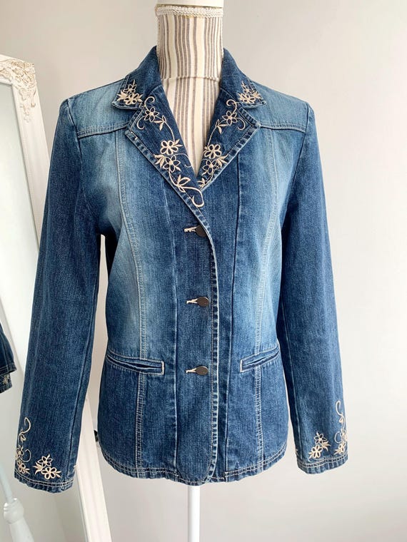 Vintage 90s Embroidered Denim Blazer for Women Size S, Boho Blue Jean Blazer, Collared Button Front Denim Jacket, Ladies Western Cowboy Coat