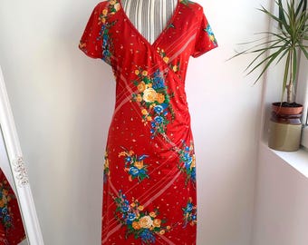 Vintage Mock Wrap Dress by KING LOUIE Size M, Red Floral Dress, V Neck Grunge Dress, V Neck Short Sleeve Midi Dress, Stretchy Jersey Dress