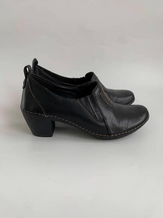 Vintage Black Leather Clarks Plus Block Heel Loafers Women's Size UK 6/ EUR 39/ US 8,  Comdortable Cushioned Wide Toe Box Slip On Shoes