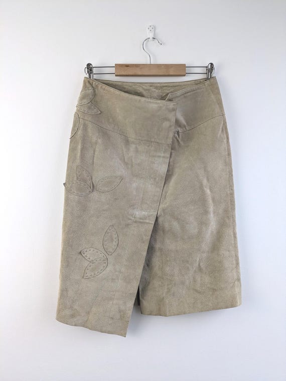 Vintage Tan Beige Suede Leather Wrap Pencil Skirt Size S, 70s Style Boho Hippie Knee Length Asymmetrical Midi Skirt, Leaf Patchwork Accents