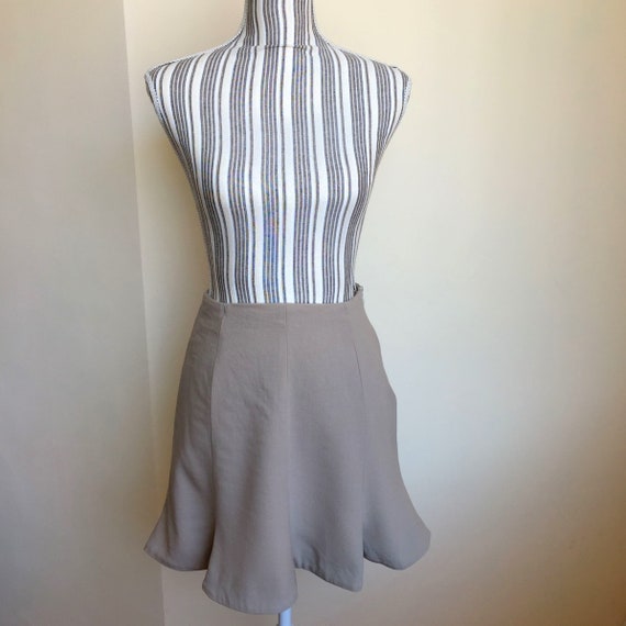 Emporio Armani 80s Short Tulip Skirt, Vintage Fit… - image 2