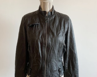 Black Leather Biker Jacket for Women Size S, Real Leather Cropped Leather Zip Up Jacket with Pockets, Vintage Y2K Ladies Motorcycle Jacket