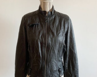 Black Leather Biker Jacket for Women Size S, Real Leather Cropped Leather Zip Up Jacket with Pockets, Vintage Y2K Ladies Motorcycle Jacket