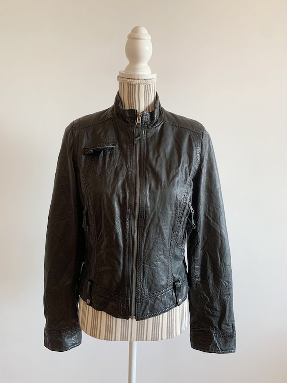 Black Leather Biker Jacket for Women Size S, Real Leather Cropped Leather Zip Up Jacket with Pockets, Vintage Y2K Ladies Motorcycle Jacket
