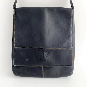 Bolso de hombro negro pequeño para hombre o mujer, estilo vintage de los años 90, de piel auténtica, minimalista, vertical, con correa corta, informal, unisex.