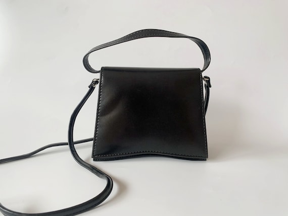[LOW CLASSIC] / ☆ 24FW LEATHER MINI BAG / BLACK LOW CLASSIC】LEATHER MINI BAG BLACK☆24FW☆バッグ (LOW