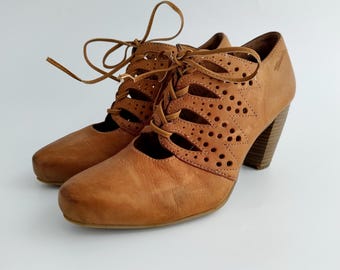 Vintage Tamaris Lace Up High Heel Pumps EUR 38 UK 5 US 7, Retro Hollow Out Ankle Booties, Kitten Heel Marry Janes, Camel Leather Oxfords