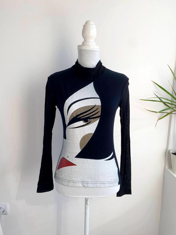 Vintage 90s Y2K Abstract Face Blouse Size S/M, Long Sheer Sleeve Graphic Black Fitted Top, Glam Pop Art Portrait Print Clubwear Turtleneck