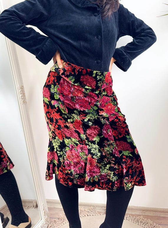 Vintage Black Floral Velvet Skirt Size Italy 46 Large L, Daniel & Mayer Milano Flared Midi Skirt, Y2K Italian Designer Grunge Mermaid Skirt