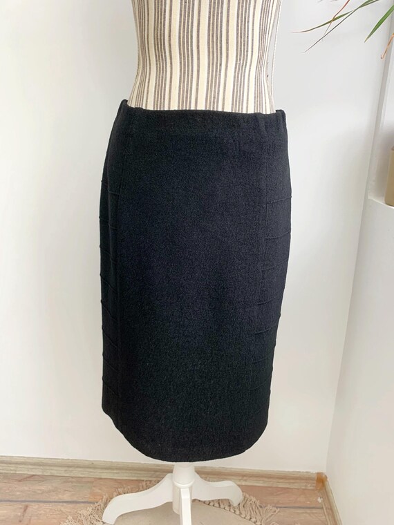 Vintage Black Pencil Skirt Size M, 90s Boucle Wool Midi Skirt Made in Italy, High Waisted Knee Length Elastic Waist Classic Stretch Skirt