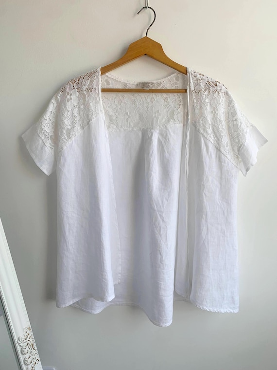 Vintage Short Sleeve Linen Kimono Jacket for Women Size M Summer White Linen Top with Lace Shoulders, Boho Cottagecore Open Front Flax Shirt