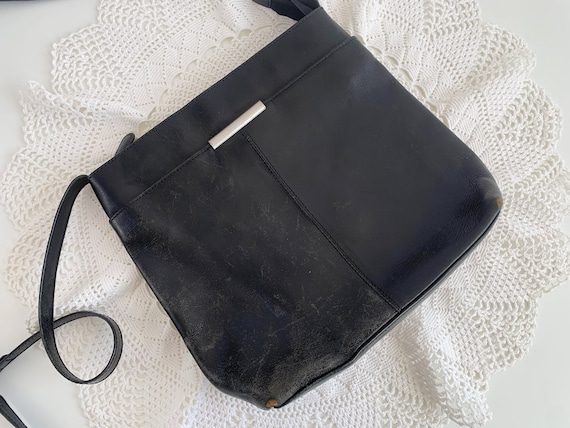 Vintage Black Leather Satchel, Distressed Leather Crossbody Bag, Classic 90s Real Leather Shoulder Purse, Small Messenger Bag for Women