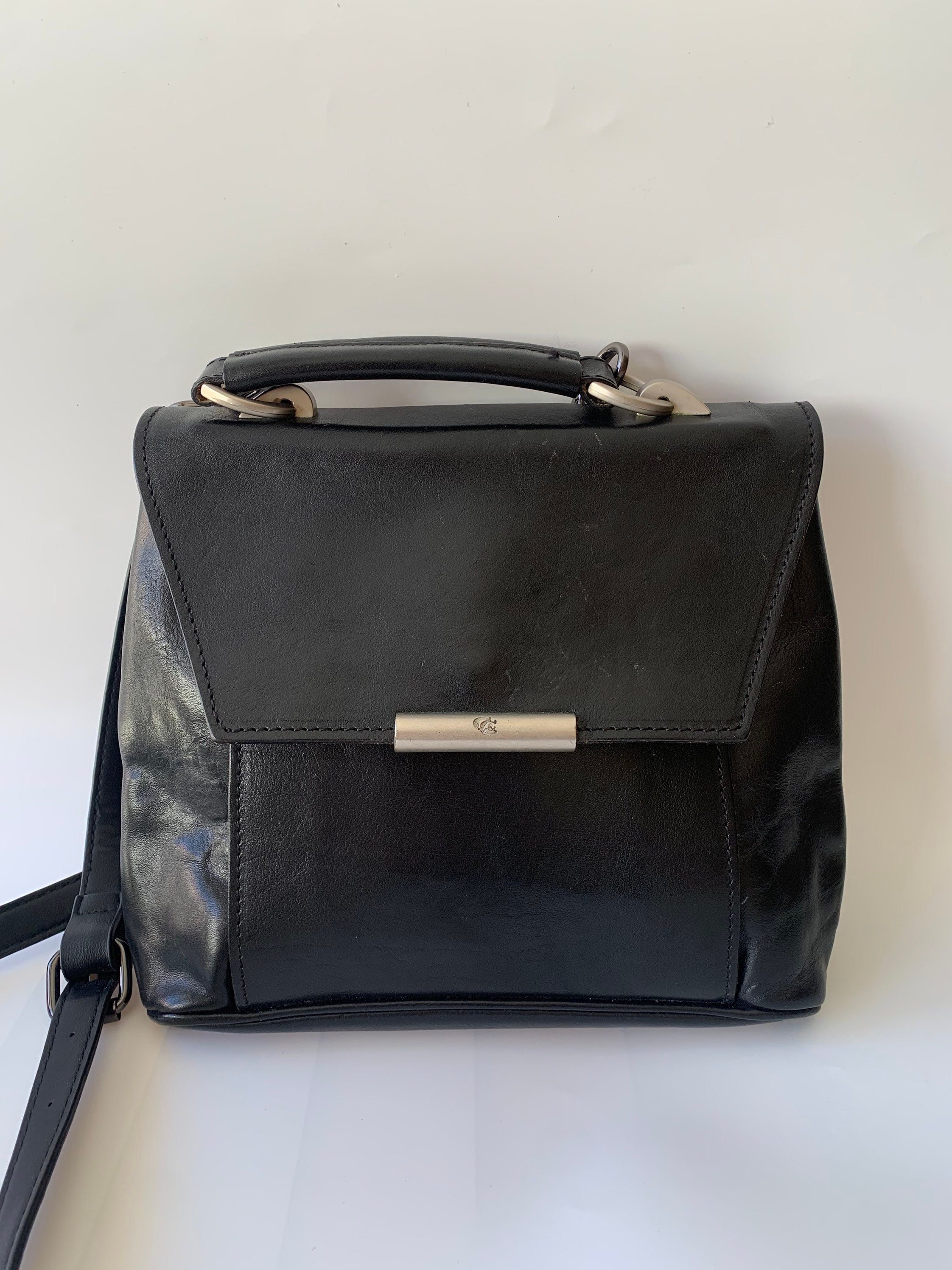 Vintage 90s Genuine Leather Black Crossbody Bag for Women -  Norway